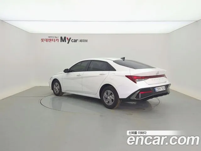 Hyundai Avante — фото 3