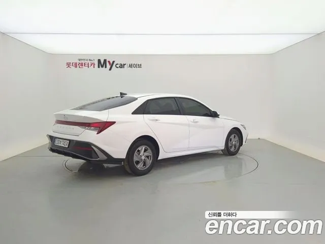 Hyundai Avante — фото 5