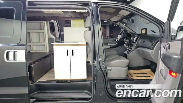 Hyundai Starex — фото 12