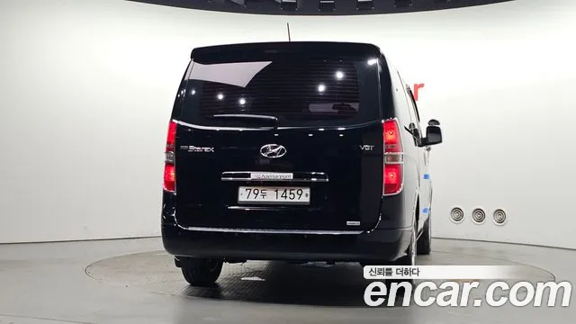 Hyundai Starex — фото 4