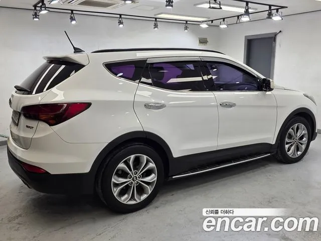 Hyundai Santa Fe — фото 6