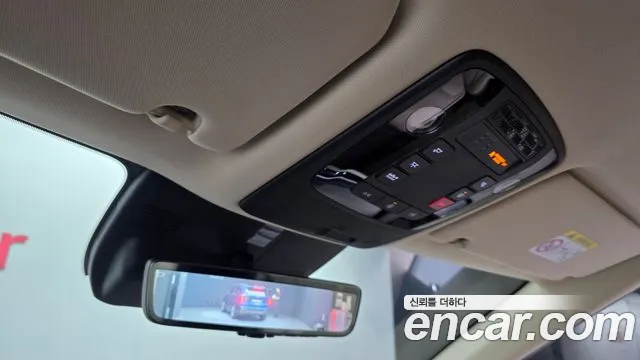 Kia Carnival — фото 18