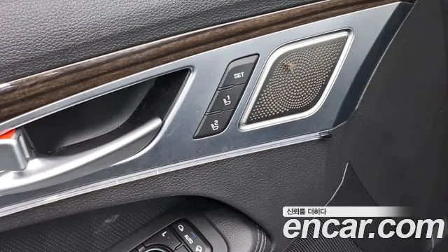 Genesis G80 — фото 29