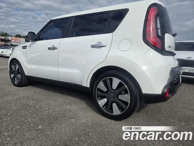Kia Soul — фото 5