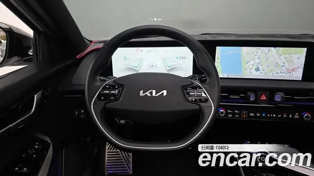 Kia EV6 — фото 14