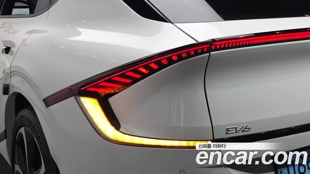 Kia EV6 — фото 23