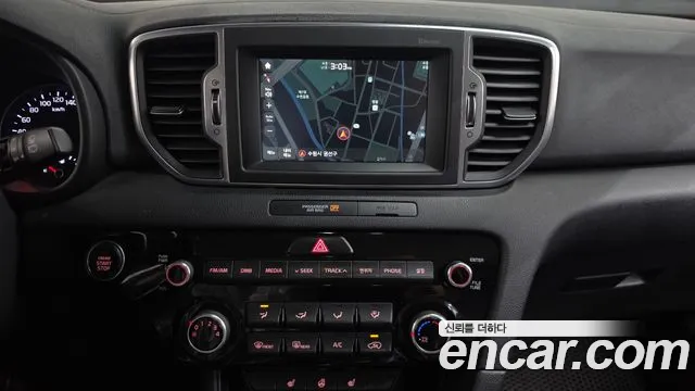 Kia Sportage — фото 12