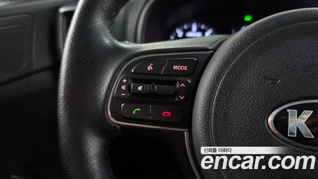 Kia Sportage — фото 15