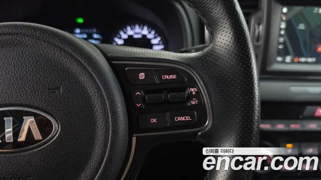 Kia Sportage — фото 16