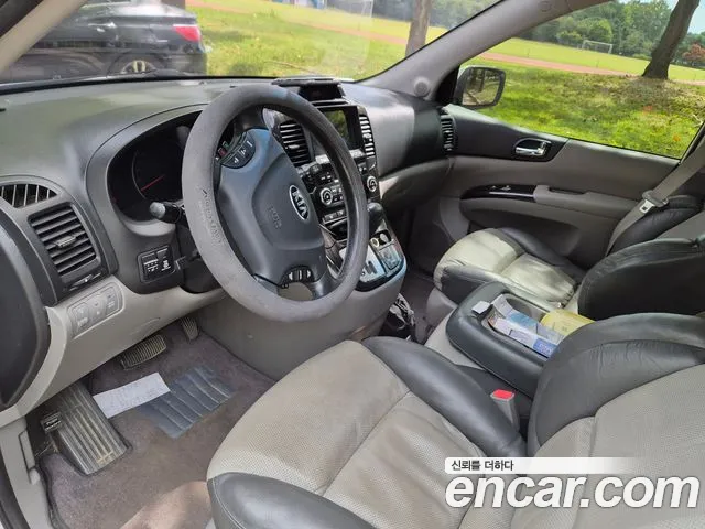Kia Sorento — фото 7