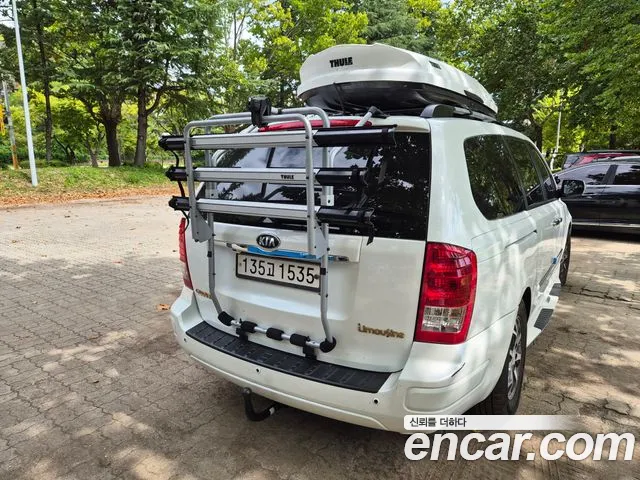 Kia Sorento — фото 9