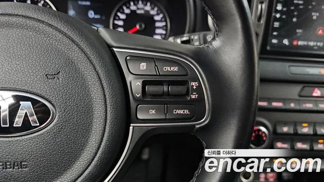 Kia Sportage — фото 15