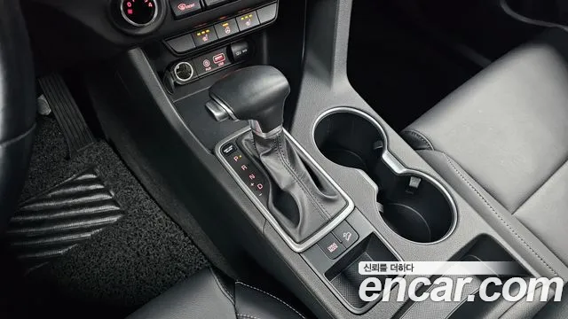 Kia Sportage — фото 8