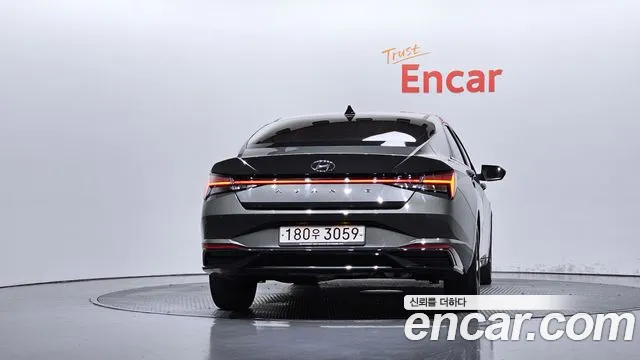 Hyundai Avante — фото 3