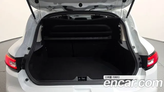 Renault Clio — фото 16