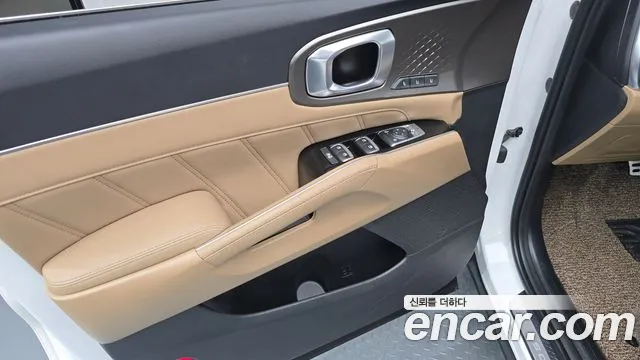 Kia Sorento — фото 24