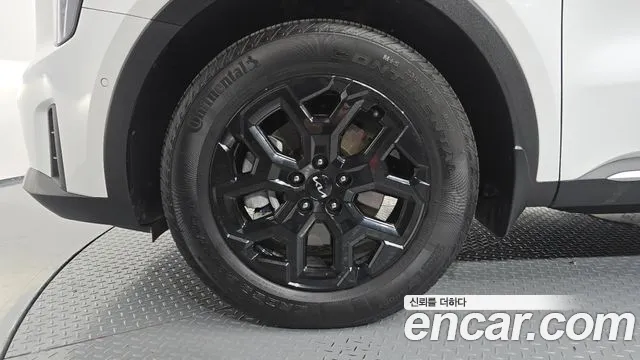 Kia Sorento — фото 4