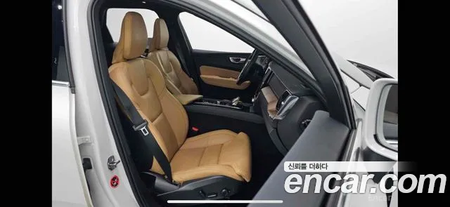 Volvo XC60 — фото 11