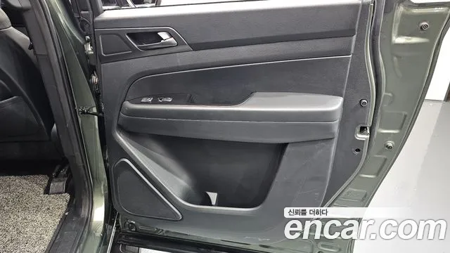 KG_Mobility_Ssangyong Rexton — фото 25