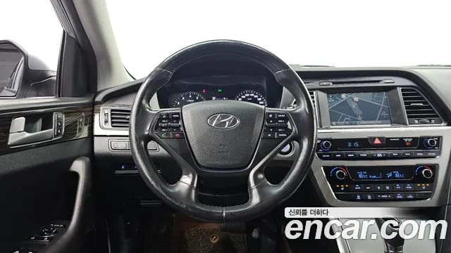 Hyundai Sonata — фото 13