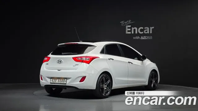 Hyundai i30 — фото 1