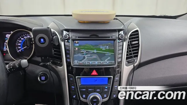 Hyundai i30 — фото 12