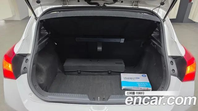 Hyundai i30 — фото 18