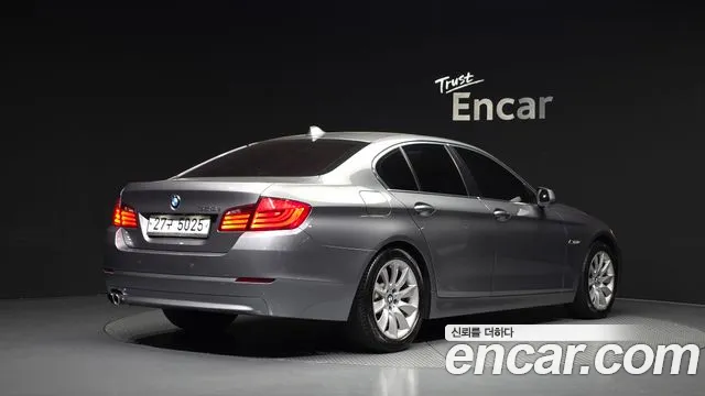 BMW 5-Series — фото 1