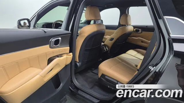 Kia Sorento — фото 12