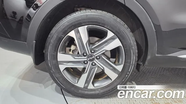 Kia Sorento — фото 5