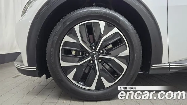 Kia EV6 — фото 4