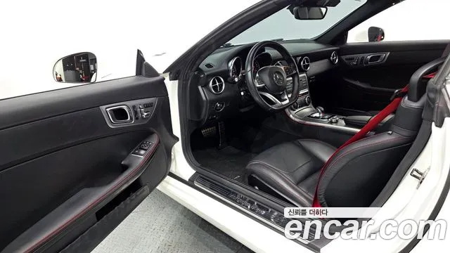 Mercedes-Benz SLC-Class — фото 10