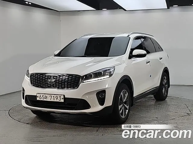 Kia Sorento — фото 1