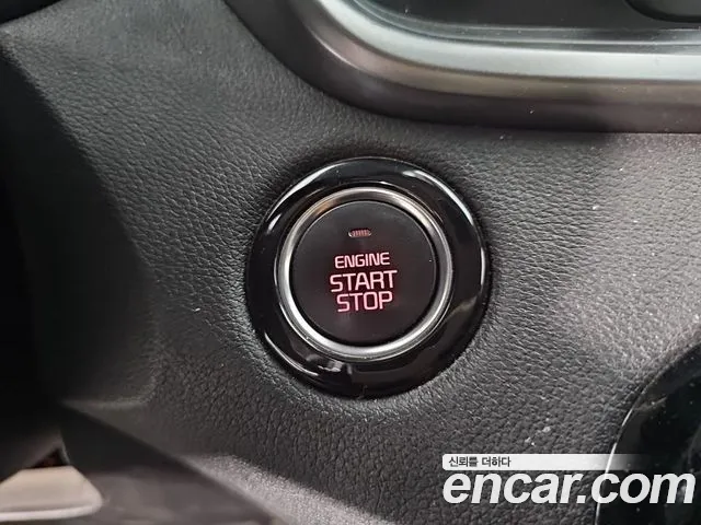 Kia Sorento — фото 12