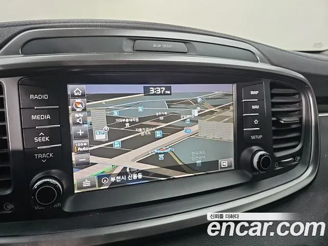 Kia Sorento — фото 13