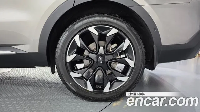 Kia Sorento — фото 21
