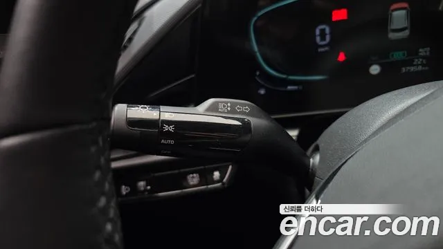 Kia Niro — фото 19