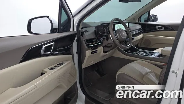 Kia Carnival — фото 10