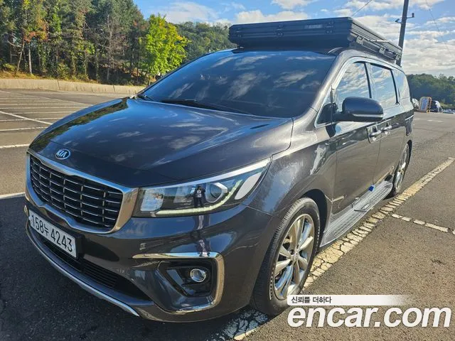 Kia Carnival — фото 1