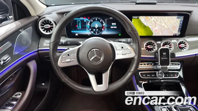 Mercedes-Benz CLS-Class — фото 12
