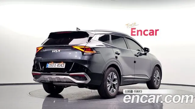 Kia Sportage — фото 1