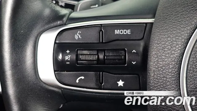 Kia Sportage — фото 15