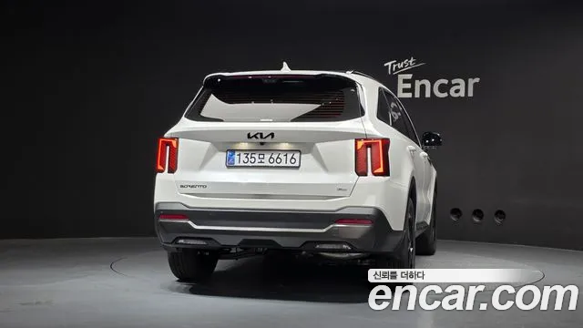 Kia Sorento — фото 4