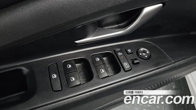 Hyundai Avante — фото 17