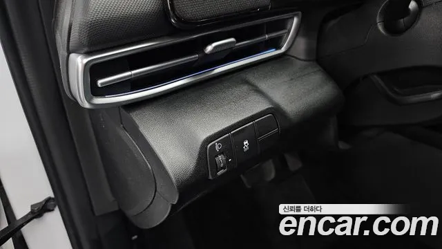 Hyundai Avante — фото 18