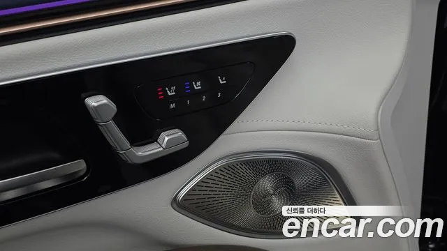 Mercedes-Benz EQS — фото 28