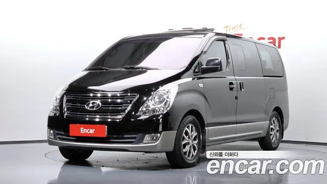 Hyundai Starex — фото 1