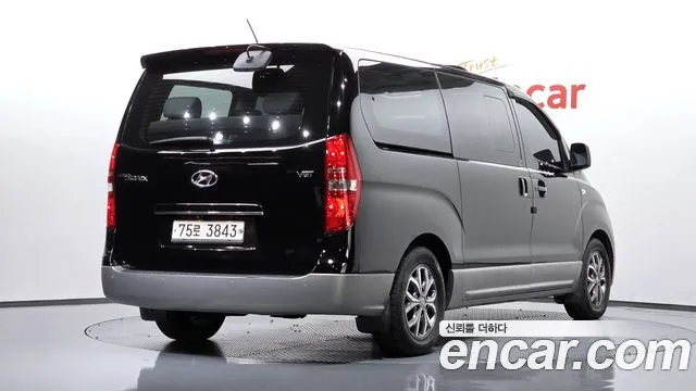 Hyundai Starex — фото 2