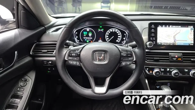 Honda Accord — фото 13