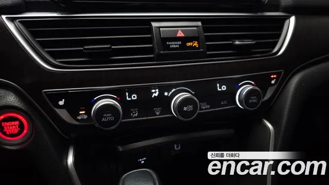 Honda Accord — фото 16